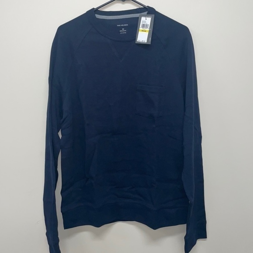 NWT‎ VAN HEUSEN NAVY CREWNECK SWEATER SIZE M